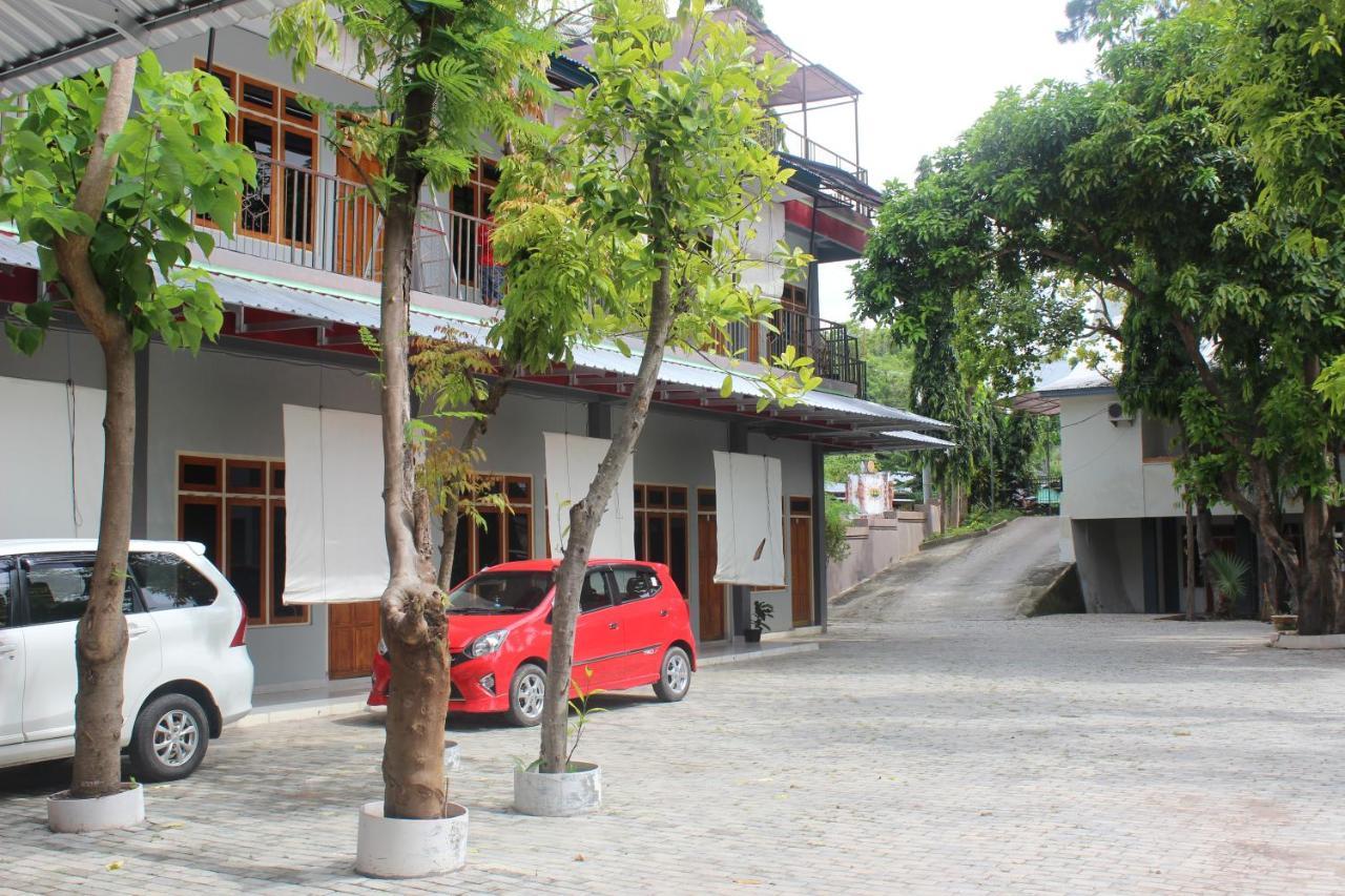 Pondok Wisata Dan Restoran Elim Waingapu Eksteriør billede