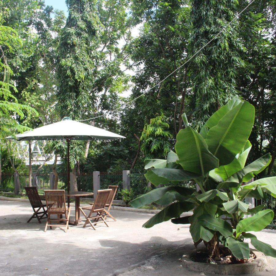 Pondok Wisata Dan Restoran Elim Waingapu Eksteriør billede